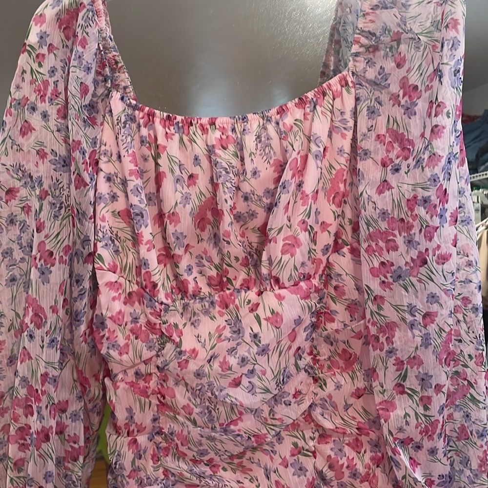 Dress - Picture 2 of 3